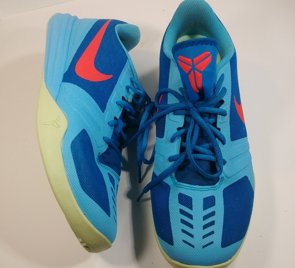 blue and orange kobes